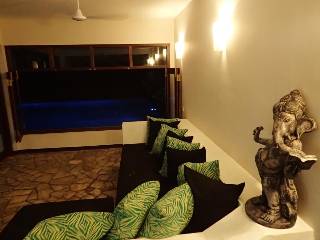 Chillax Villas Polhena Room photo